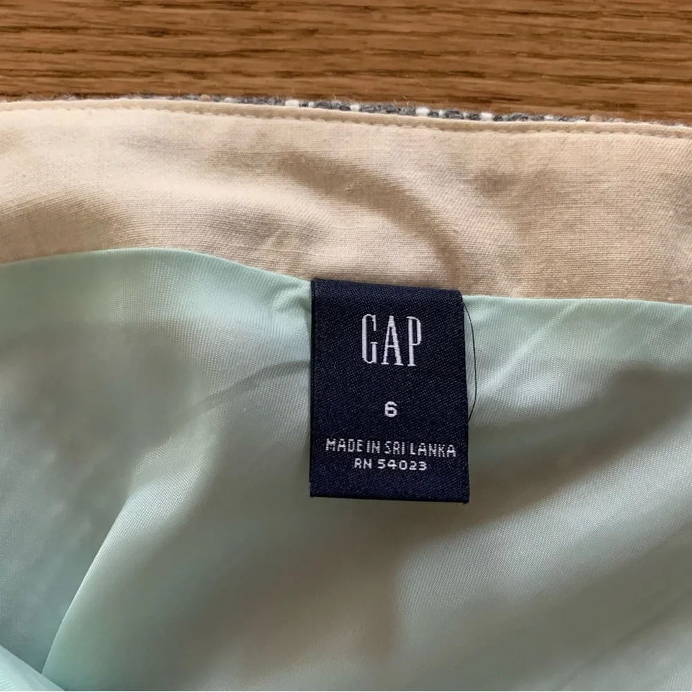 VTG Gap Tweed Wool Blend Flounce Skirt – Sage Grey Librarian Academia